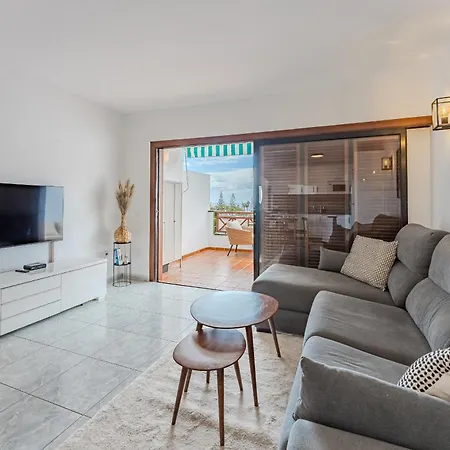 Apartment Ocean Walk Victoria Court 2 Modern Apartment With Terrace, Heated Pool, Netflix *
