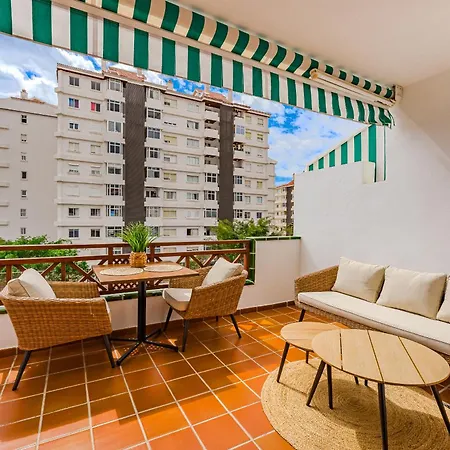 Ocean Walk Victoria Court 2 Modern Apartment With Terrace, Heated Pool, Netflix *